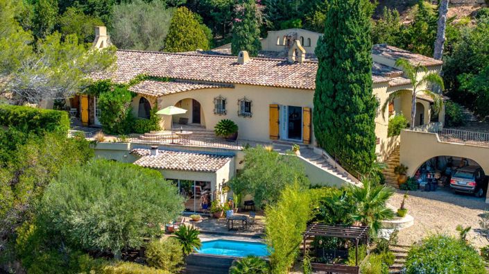 Image No.2-Maison de 5 chambres à vendre à Les Issambres