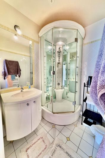 Image No.6-3 Bed Apartment for sale