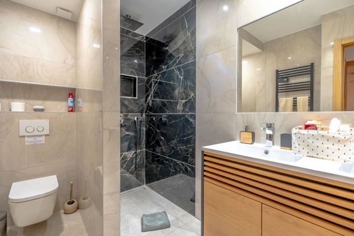 Image No.11-4 Bed House for sale