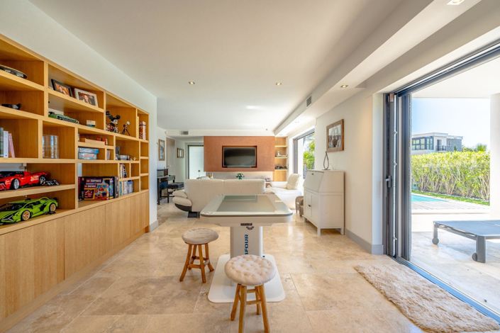 Image No.3-4 Bed House for sale