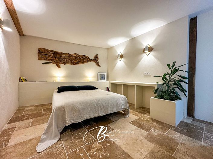 Image No.10-3 Bed House for sale