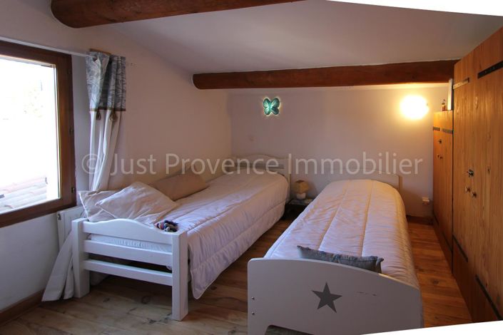 Image No.11-8 Bed Property for sale