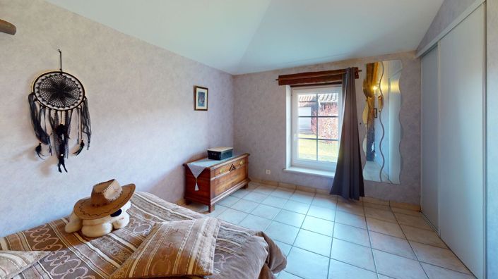 Image No.14-29 Bed House for sale