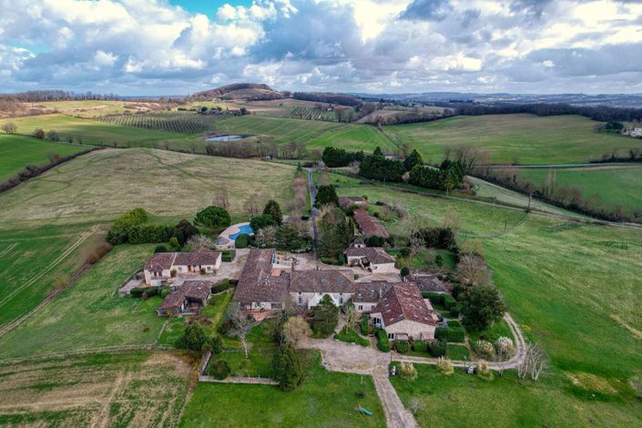 Image No.2-29 Bed House for sale