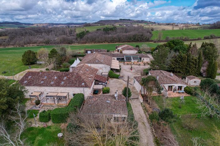 Image No.3-29 Bed House for sale