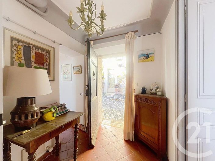 Image No.21-4 Bed House for sale