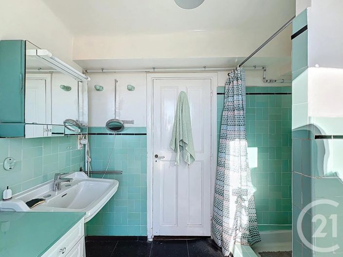 Image No.22-4 Bed House for sale