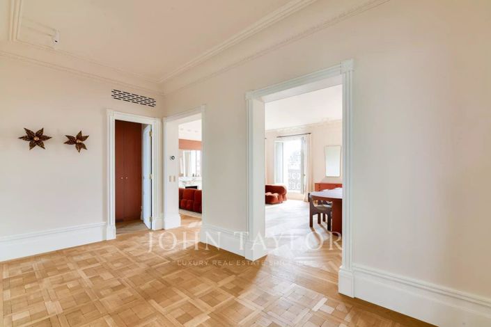 Image No.15-3 Bed Apartment for sale