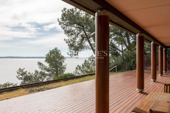 Image No.9-6 Bed House for sale