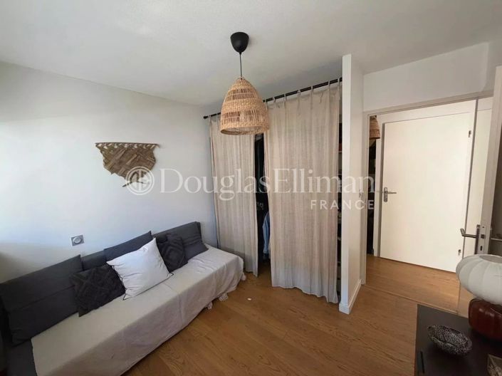 Image No.4-House for sale