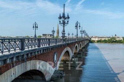 1 - Bordeaux, House
