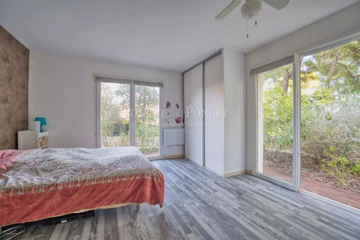 Image No.14-5 Bed House for sale