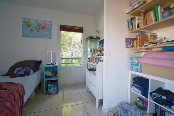 Image No.16-House for sale