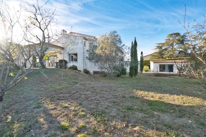 Image No.3-4 Bed House for sale