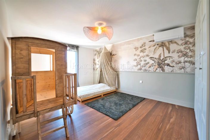 Image No.8-House for sale