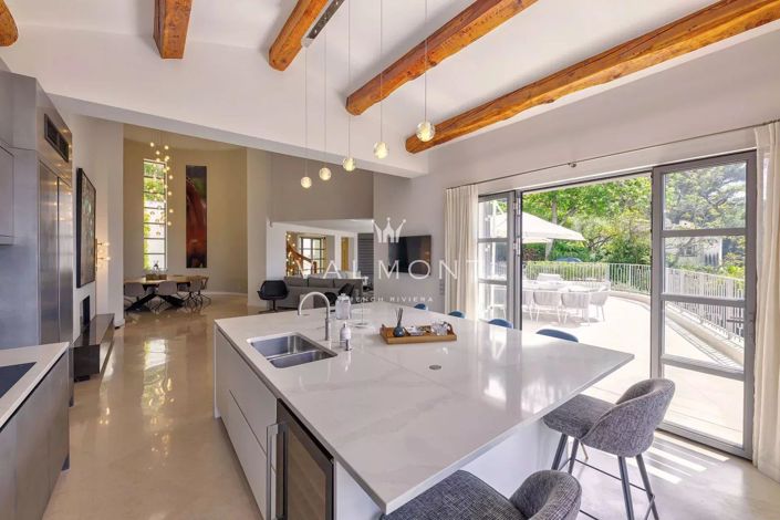 Image No.16-5 Bed House for sale