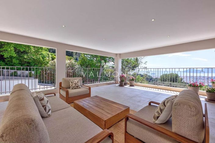 Image No.5-5 Bed House for sale