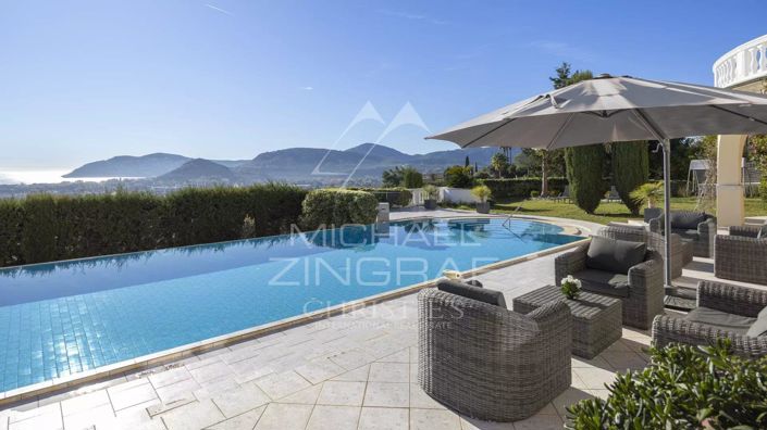 Image No.3-6 Bed House for sale