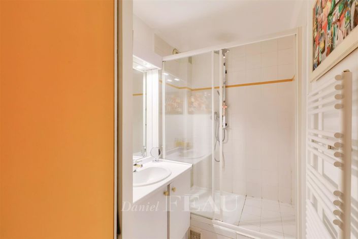 Image No.19-Appartement de 4 chambres à vendre à Suresnes