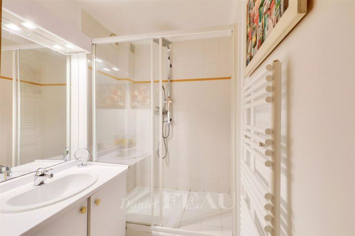 Image No.20-Appartement de 4 chambres à vendre à Suresnes