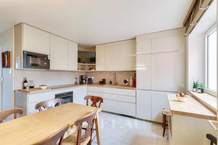 Image No.7-Appartement de 4 chambres à vendre à Suresnes