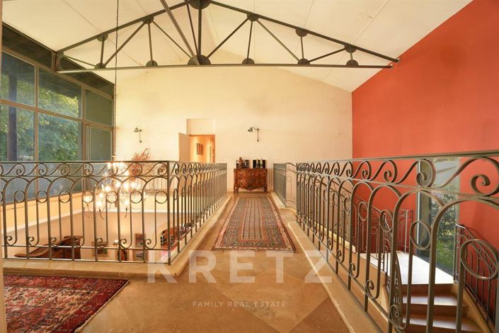 Image No.9-6 Bed House for sale