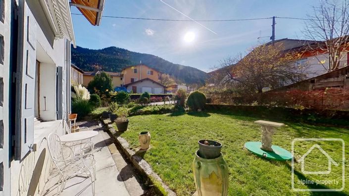 Image No.14-3 Bed Property for sale