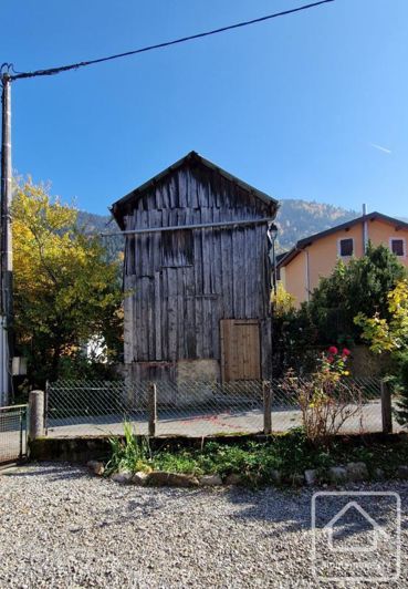 Image No.16-3 Bed Property for sale