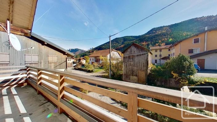 Image No.20-3 Bed Property for sale