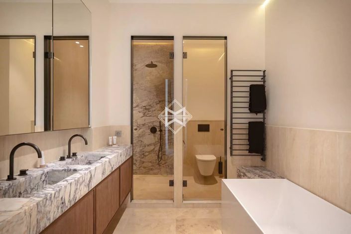 Image No.10-4 Bed Apartment for sale