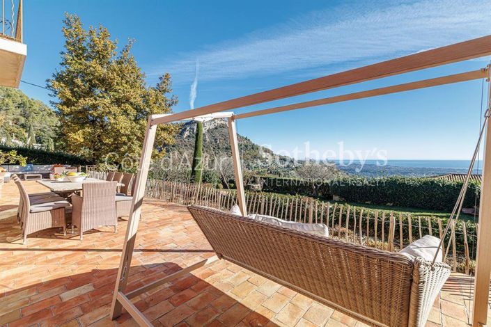 Image No.4-4 Bed Property for sale