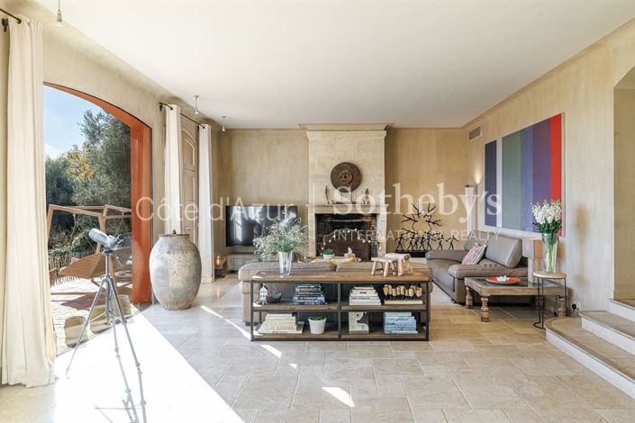 Image No.6-4 Bed Property for sale