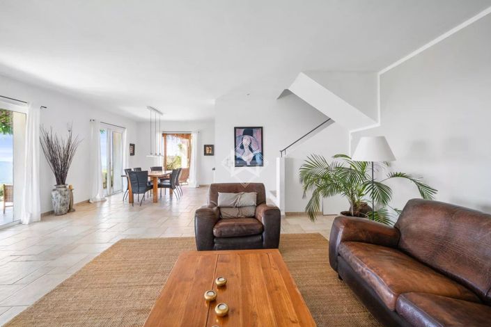 Image No.14-4 Bed House for sale