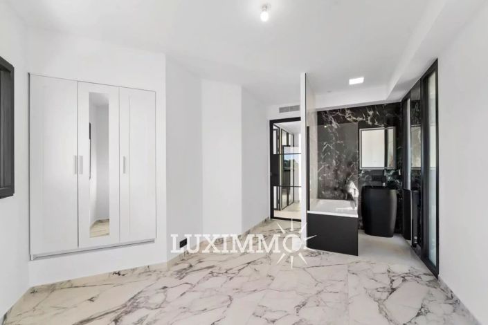 Image No.11-4 Bed House for sale