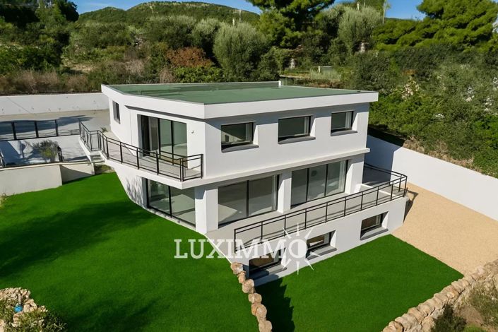 Image No.14-4 Bed House for sale