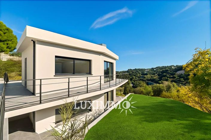 Image No.3-4 Bed House for sale