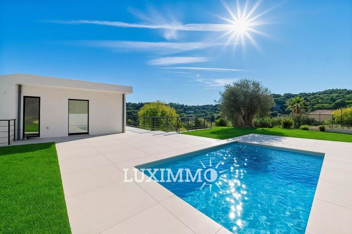 Image No.4-4 Bed House for sale