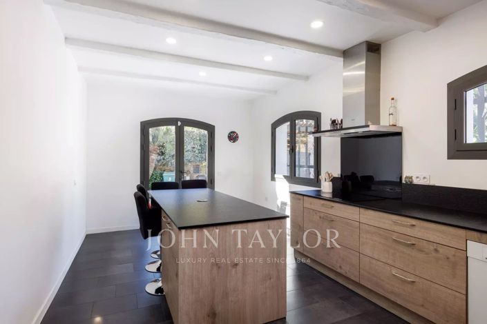 Image No.13-4 Bed House for sale