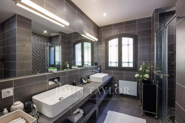 Image No.15-4 Bed House for sale