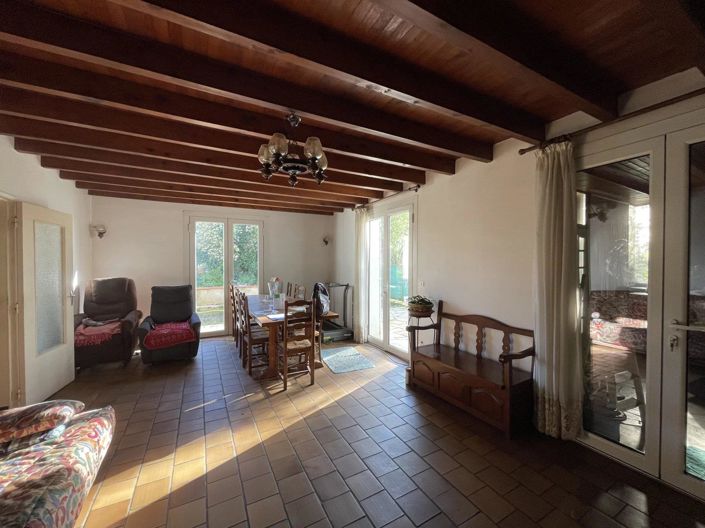 Image No.6-4 Bed House for sale