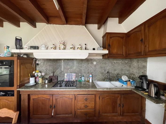 Image No.8-4 Bed House for sale