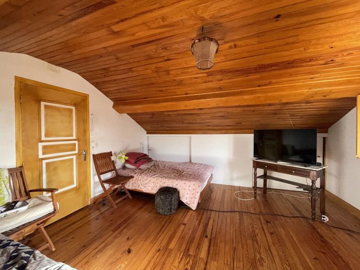 Image No.9-4 Bed House for sale