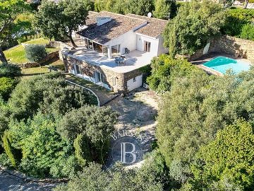 5 Bed House for sale