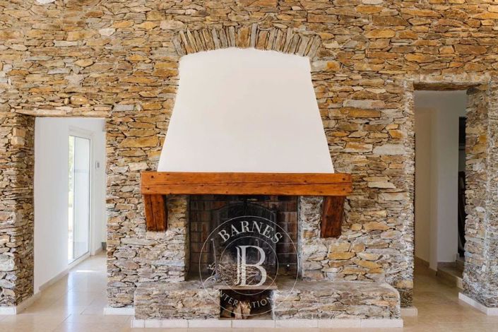 Image No.5-5 Bed House for sale