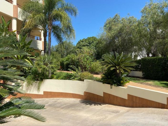 Image No.20-2 Bed Apartment for sale