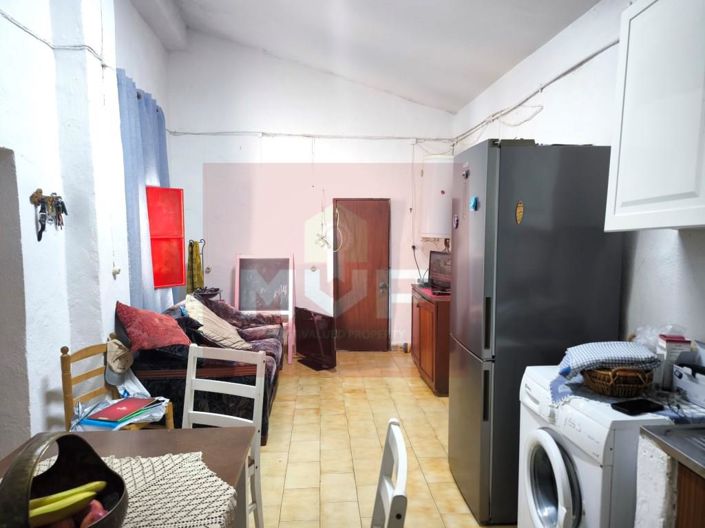 Image No.6-5 Bed House for sale