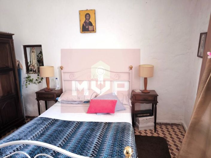 Image No.9-5 Bed House for sale