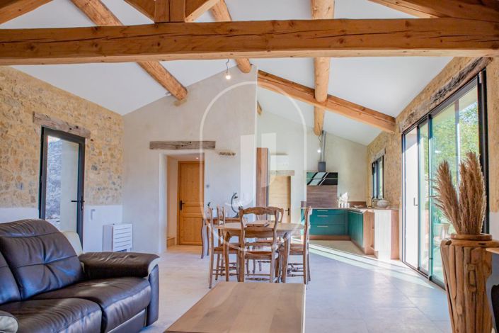 Image No.4-5 Bed House for sale