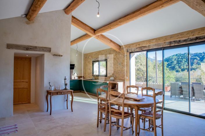 Image No.5-5 Bed House for sale