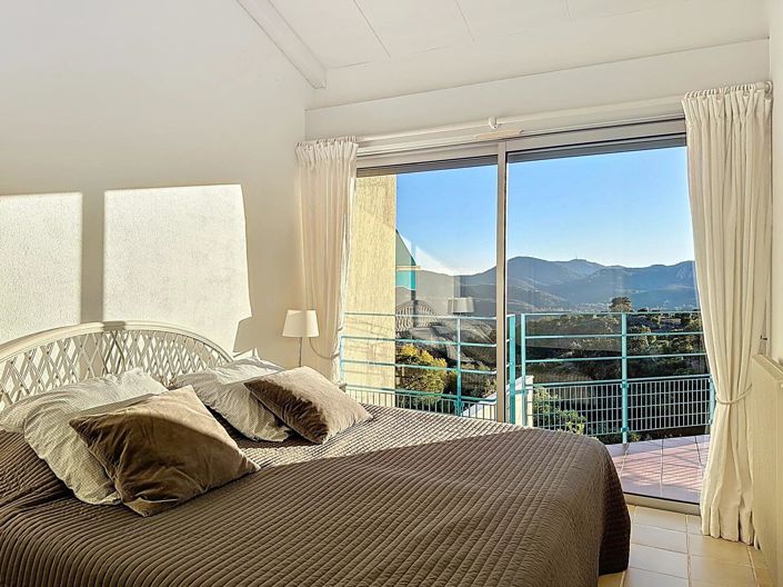 Image No.9-3 Bed Apartment for sale